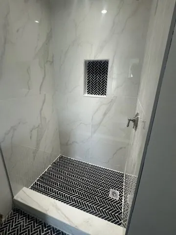 252 East Eagle St, Eagle Hill