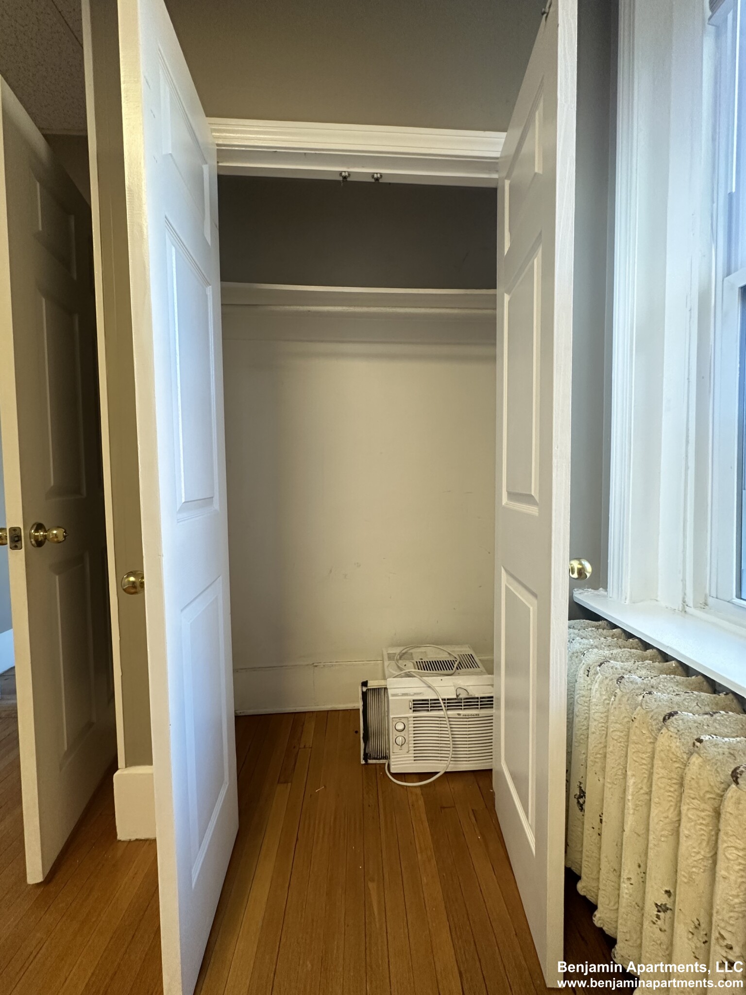 879 Beacon St, Fenway