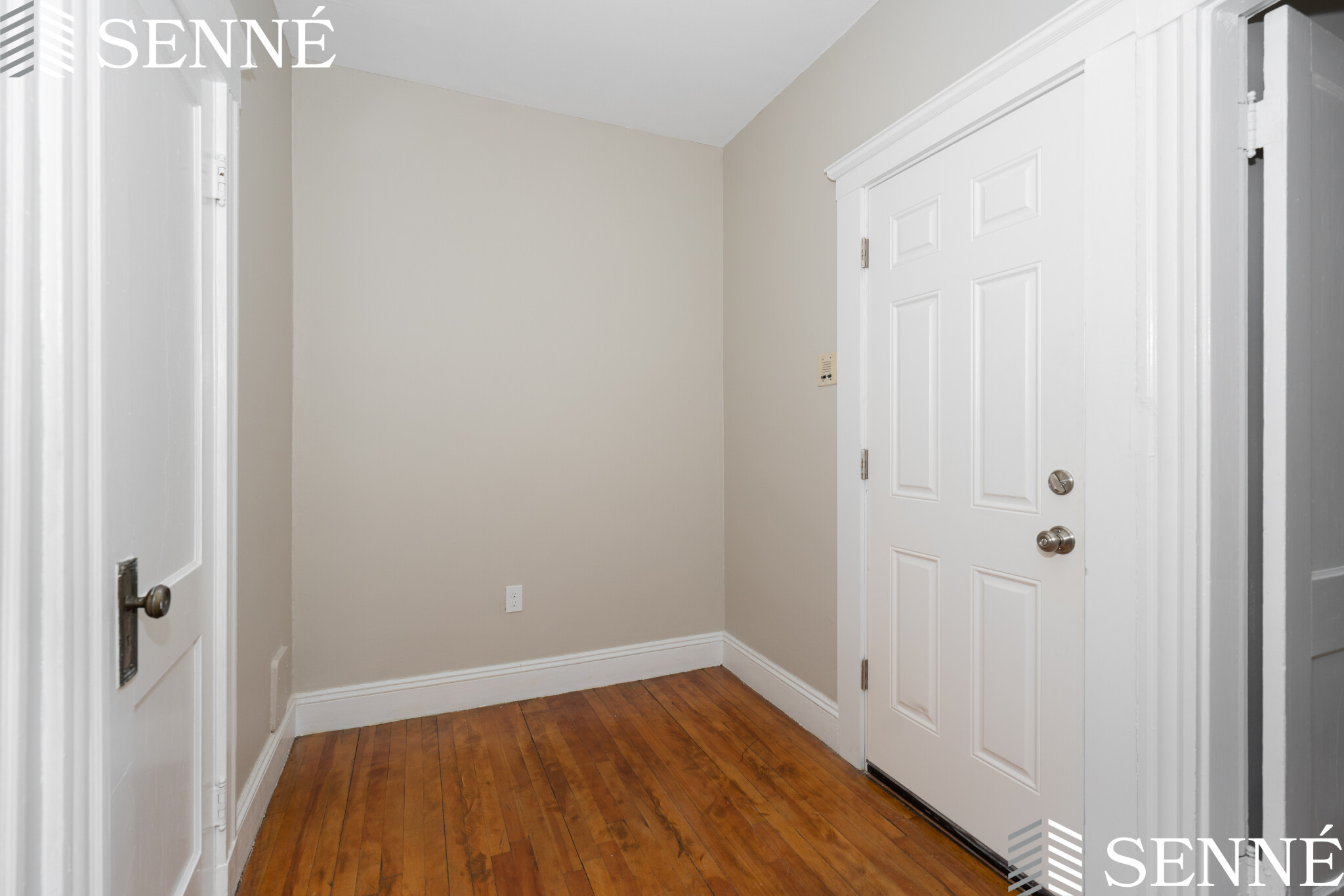 465 Broadway, South Medford