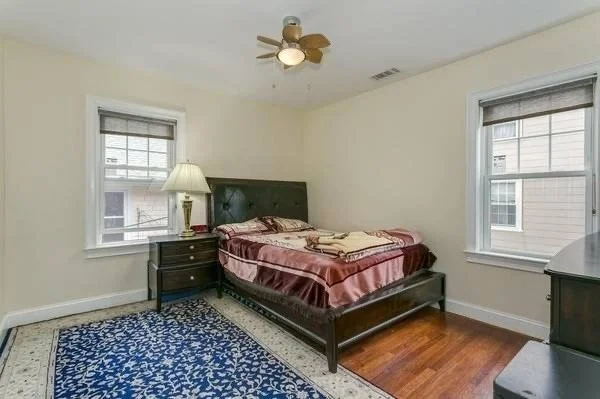 16 Eliot Crescent, Chestnut Hill