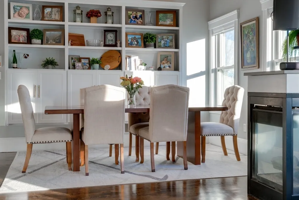 41 Farragut Rd, South Boston