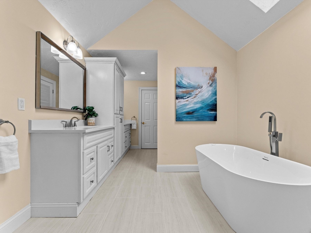 51 Lackey St, Westborough