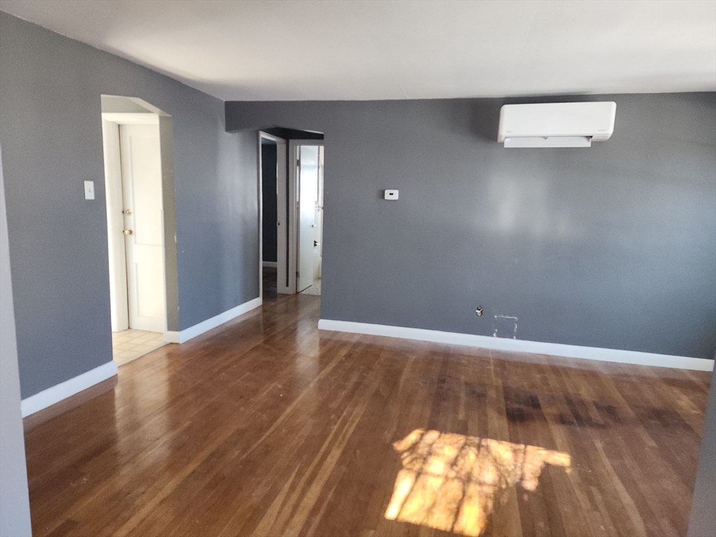 23 Brewster, Weymouth