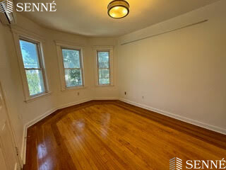 229 Harvard St, The Port