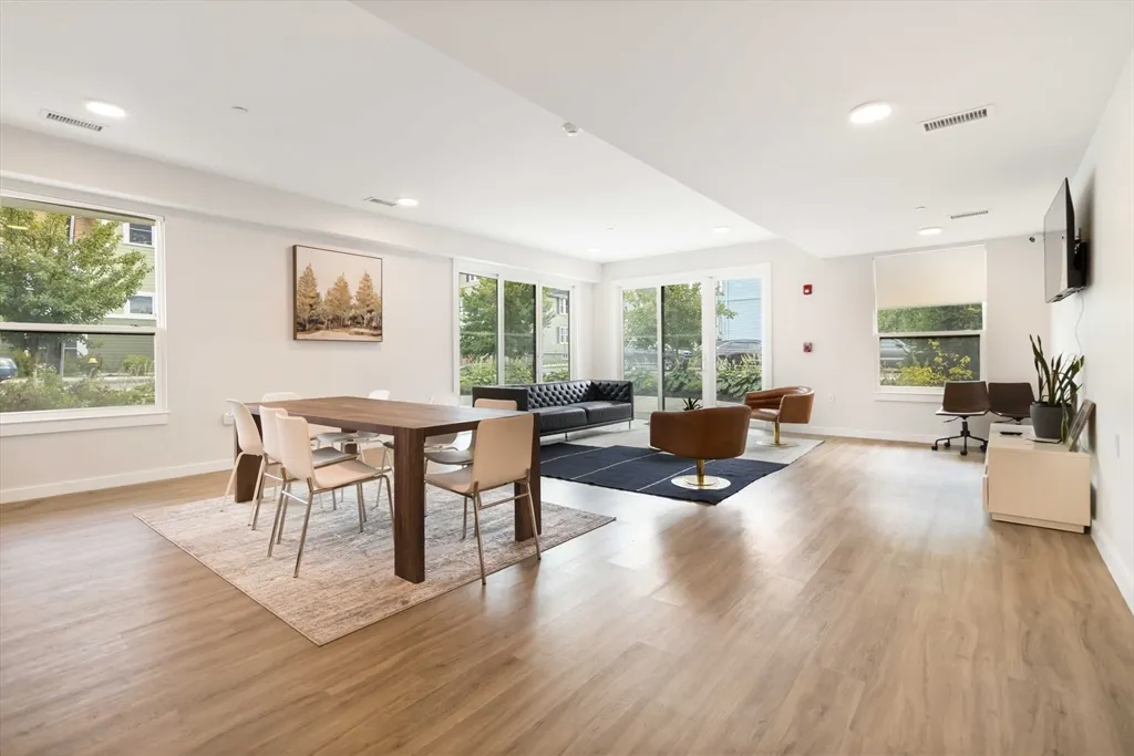 90 Antwerp St, Allston