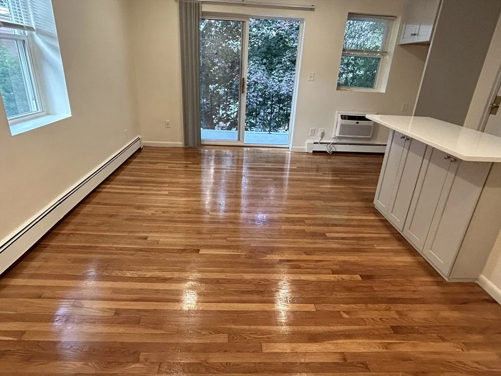 25C Minot St, Reading