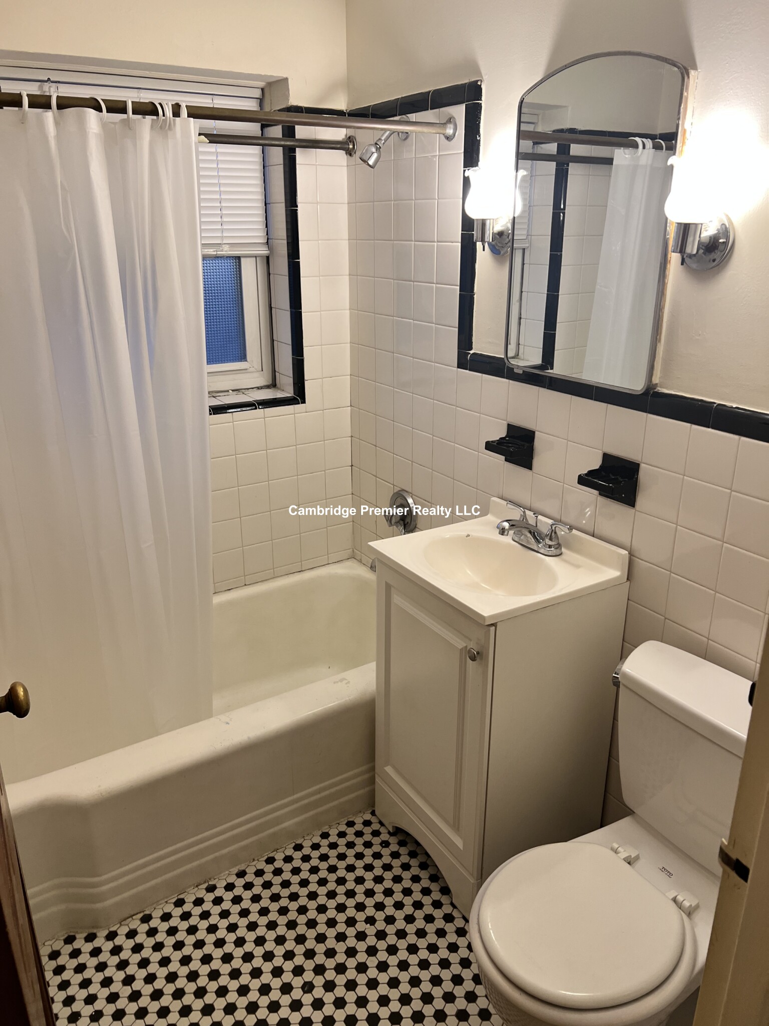 285 Massachusetts Ave, Arlington