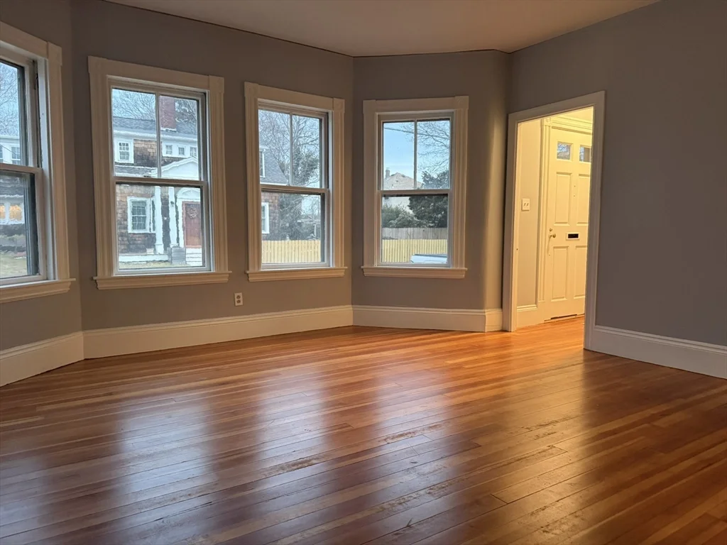 5 Lothrop St, Downtown