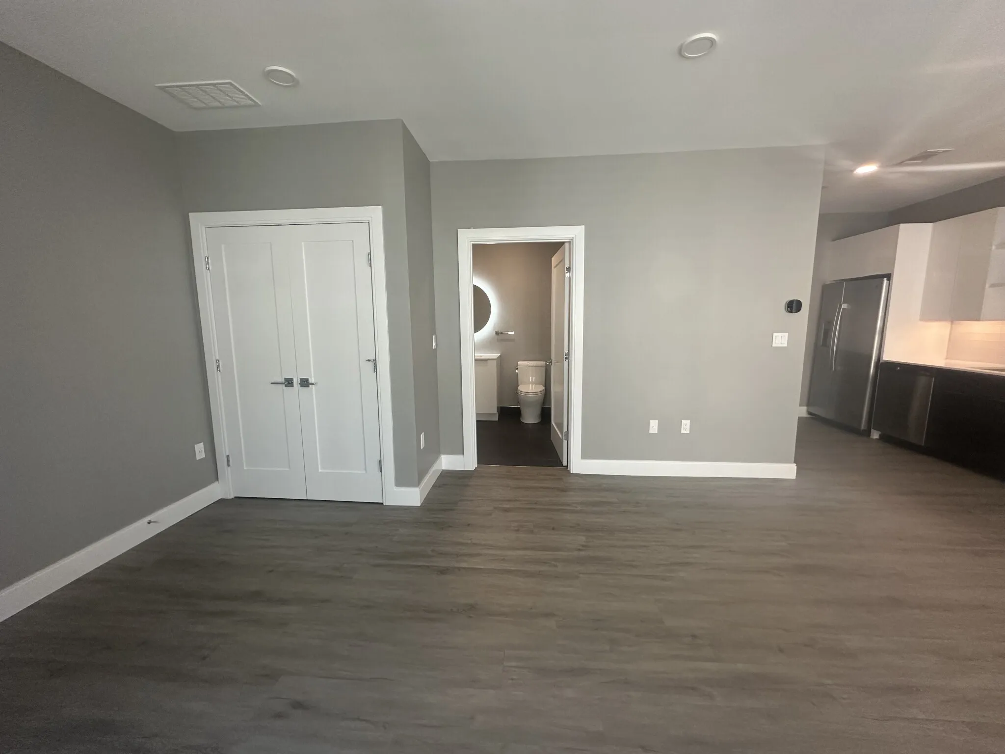 656 Saratoga St, East Boston