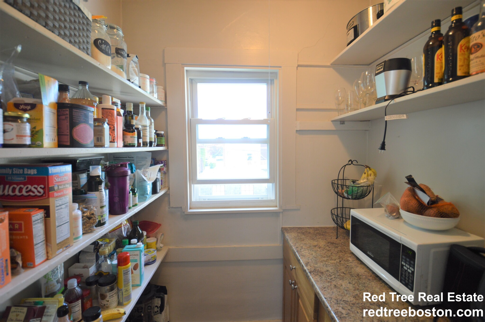 18 Hunnewell Ave, Oak Square