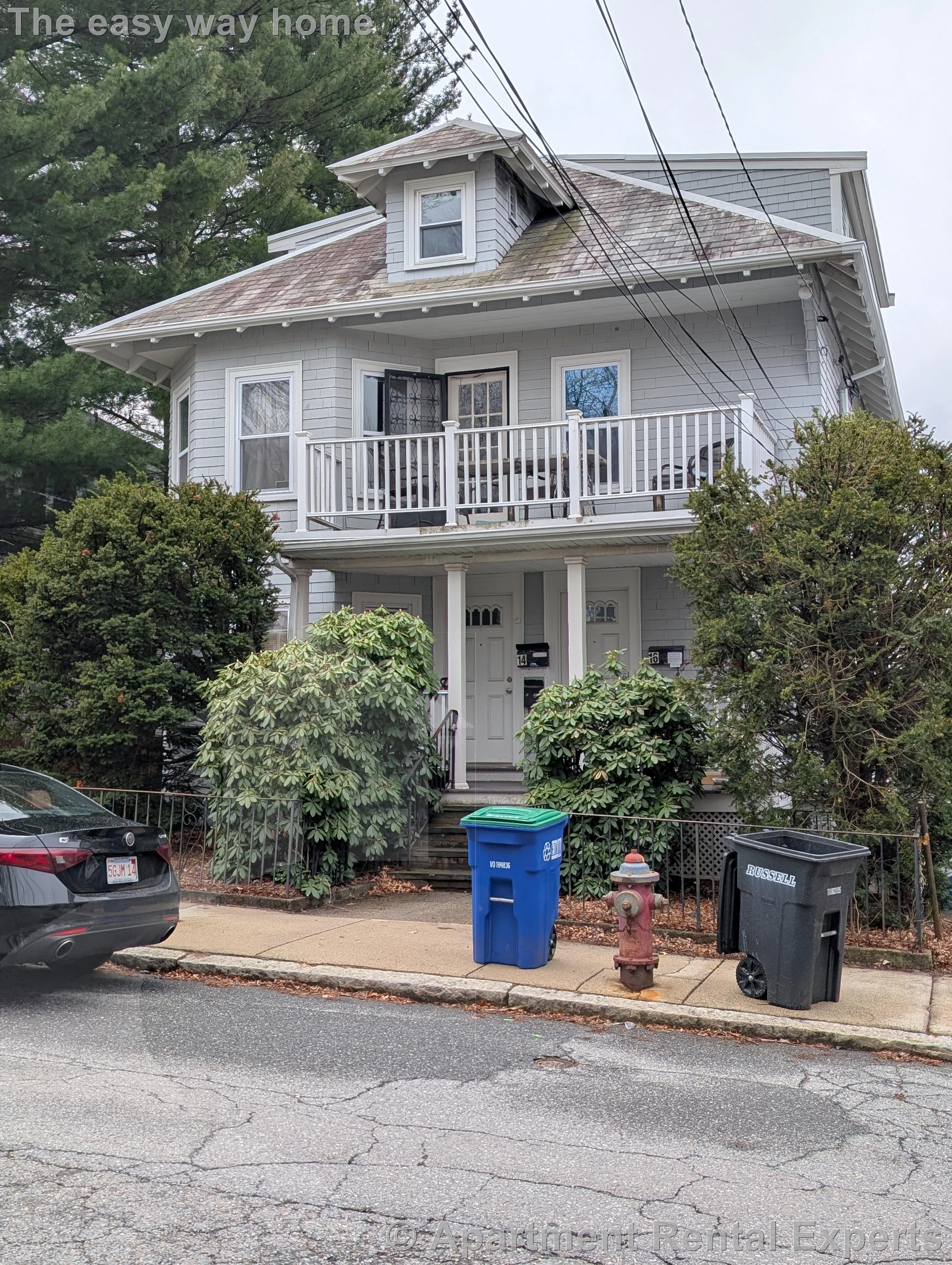 16 Curtis Ave, Tufts