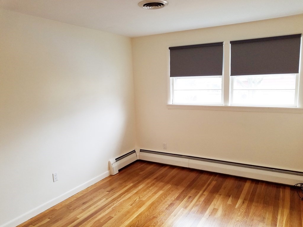 61 Cypress Rd, Milton