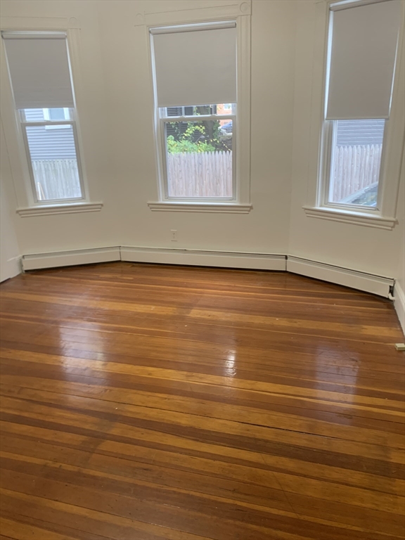 40 Brackett St, Oak Square