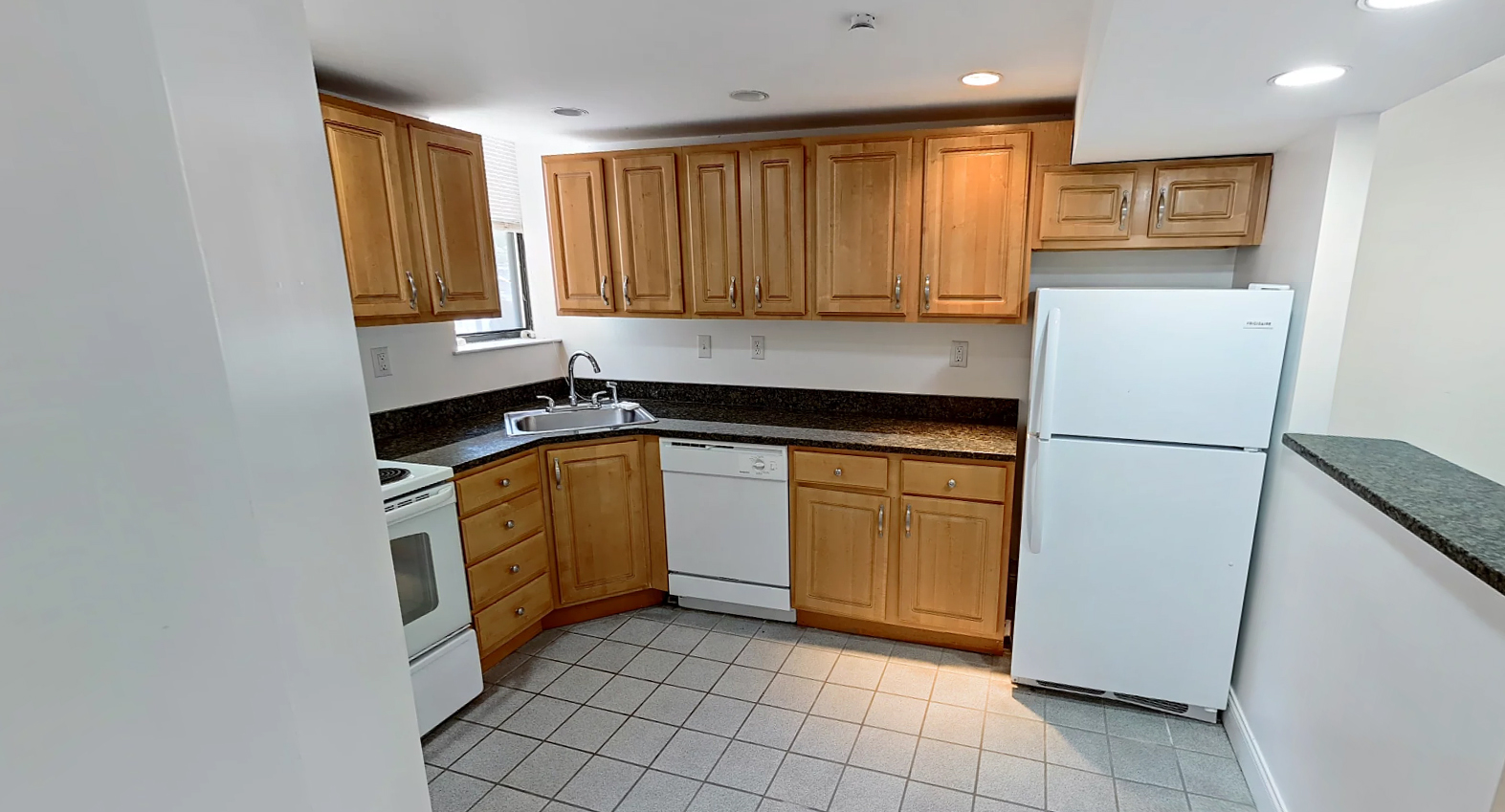 111 Queensberry St, Fenway