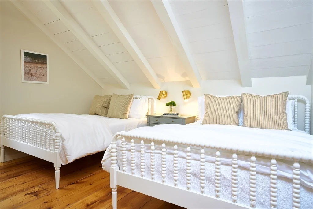 33 Milk St, Nantucket