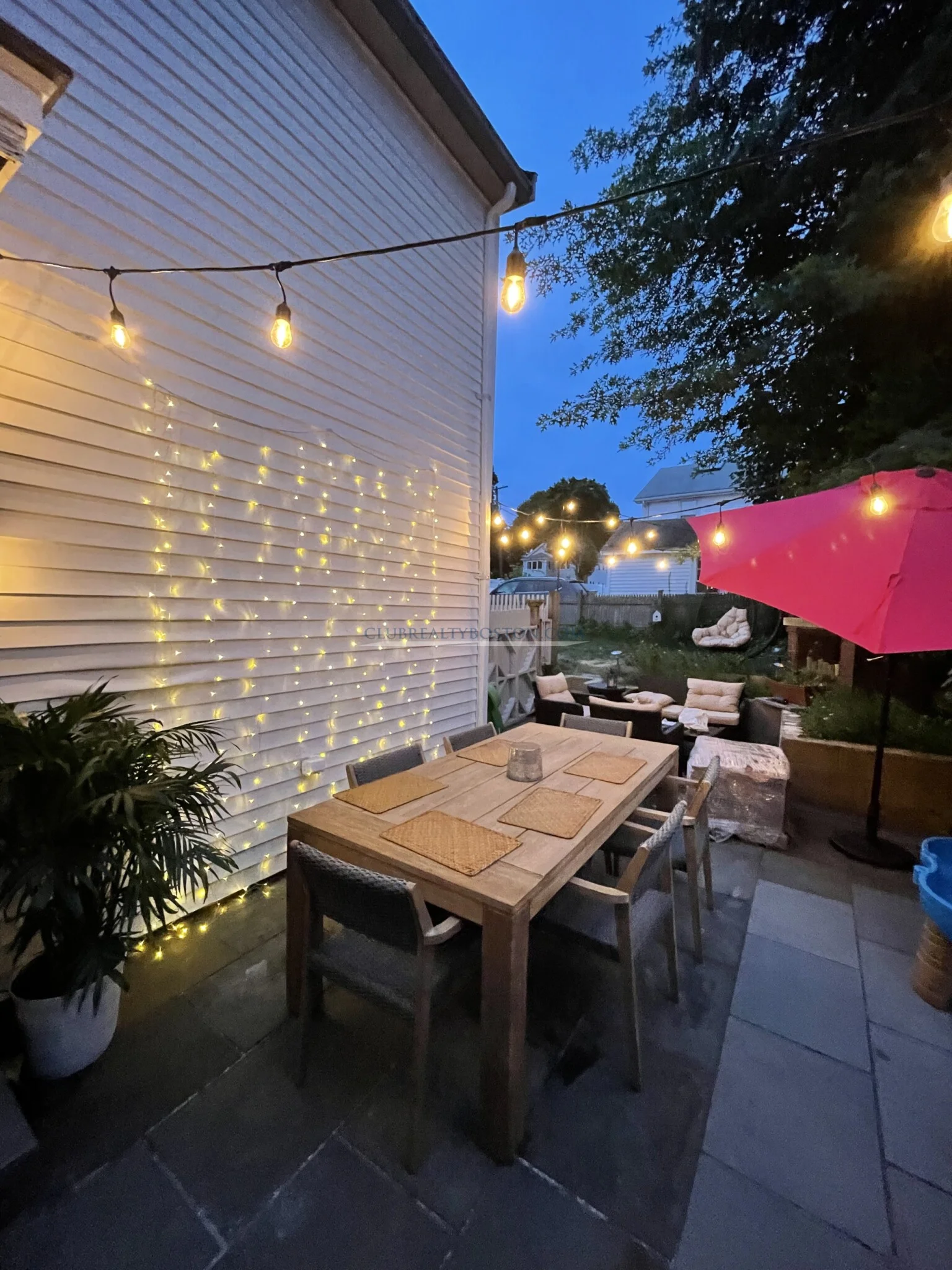 49 Beal Rd, Warrendale