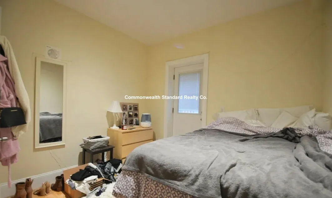 1203 Beacon St, Brookline