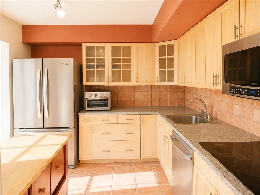 405 Langley Rd, Newton