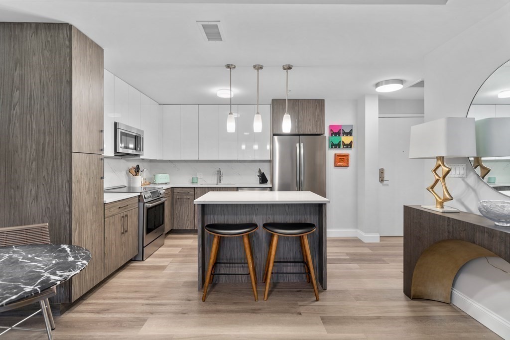 771 Harrison Ave, South End