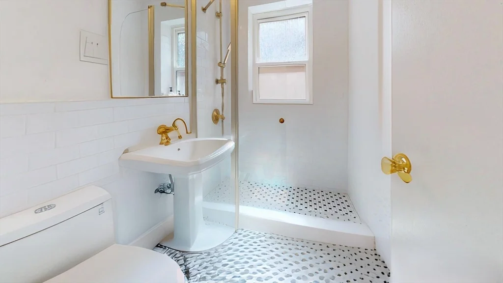 465 Arborway, Jamaica Plain