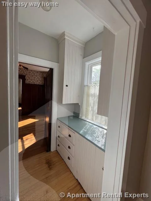 76 Powderhouse Blvd, Davis Square