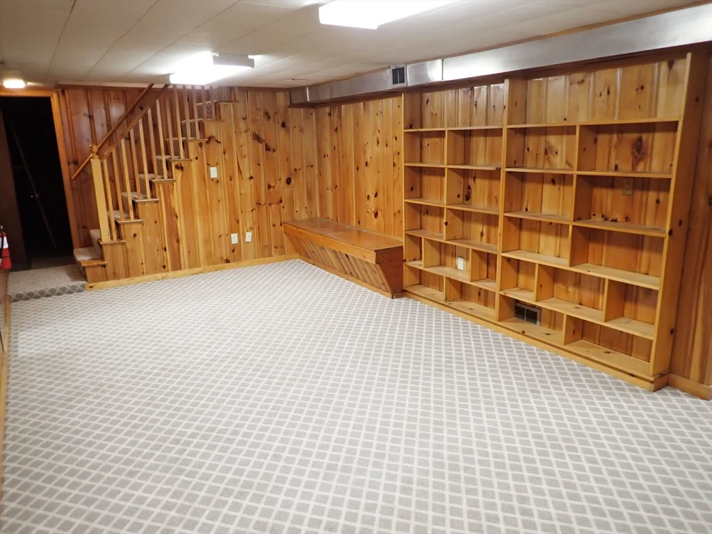 131 Jarvis Circle, Needham