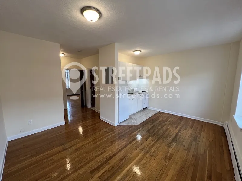 172 North Beacon St, Brighton