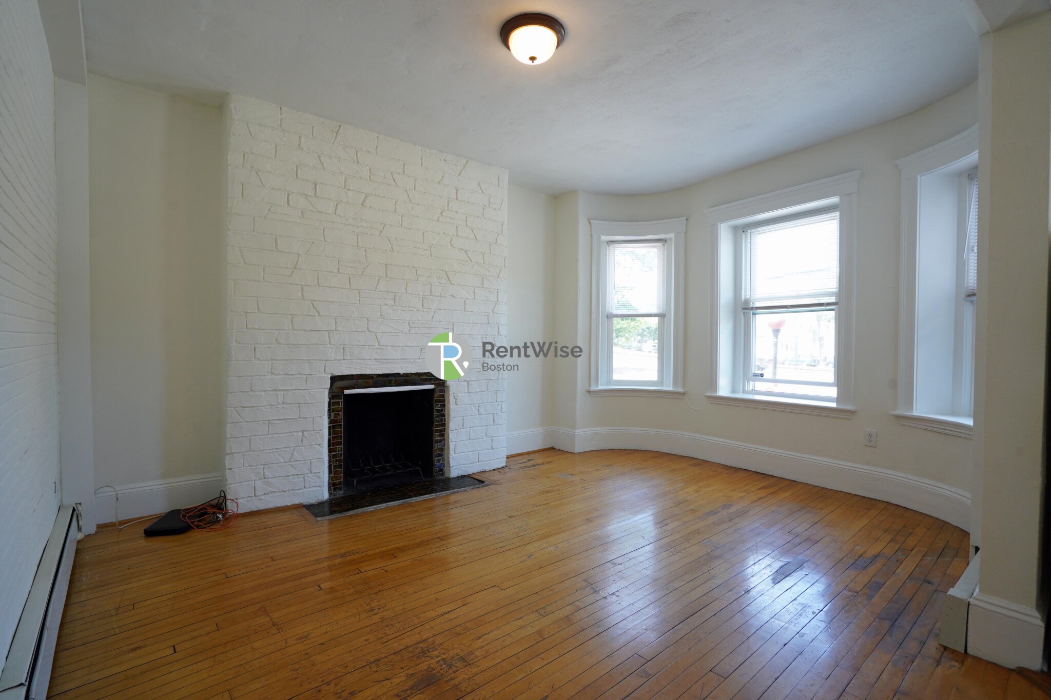 1322 Commonwealth Ave, Brighton