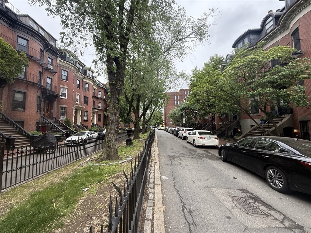 20 Concord Sq, South End