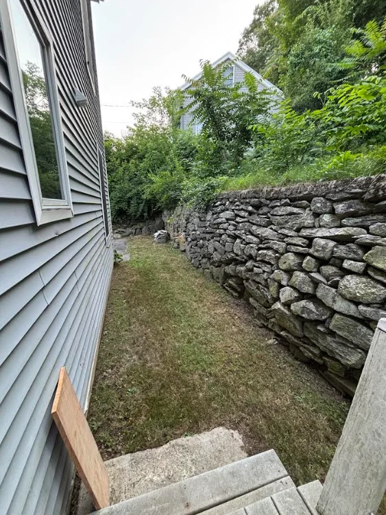 26 High St, Millbury