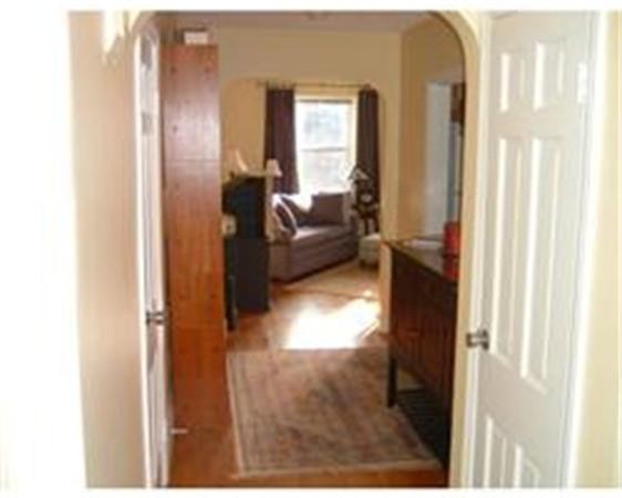 395 Broadway, Central Square