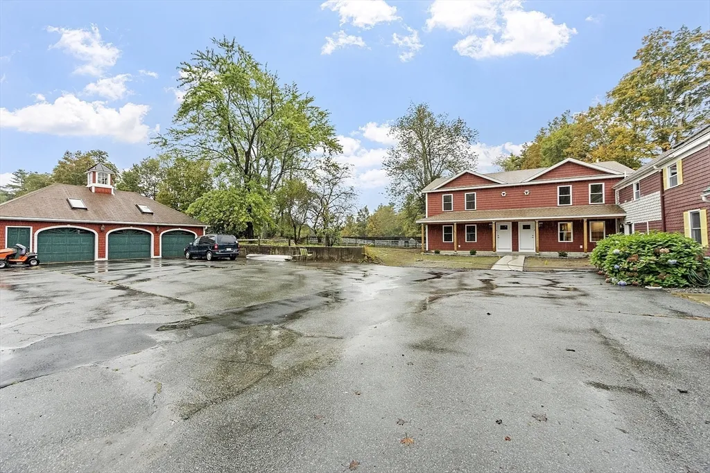 20 Townsend St, Pepperell