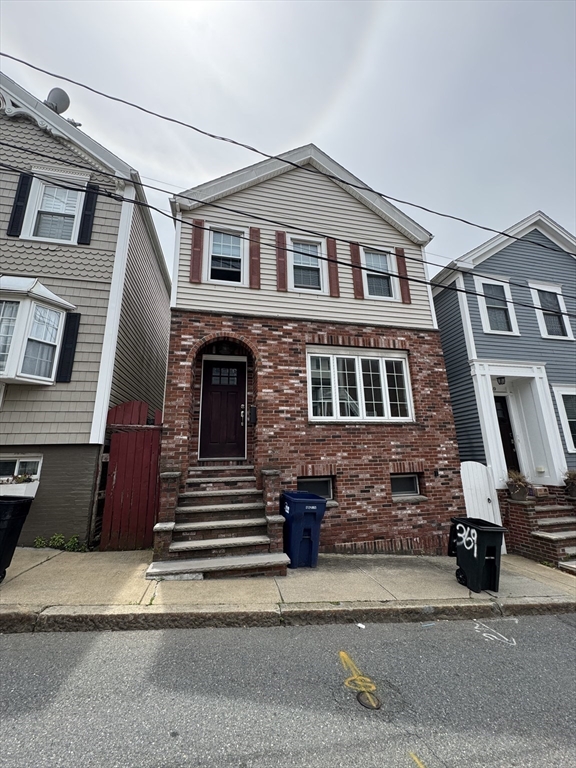 371 Silver St, South Boston