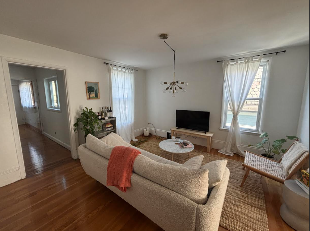 17 Pinckney St, East Somerville