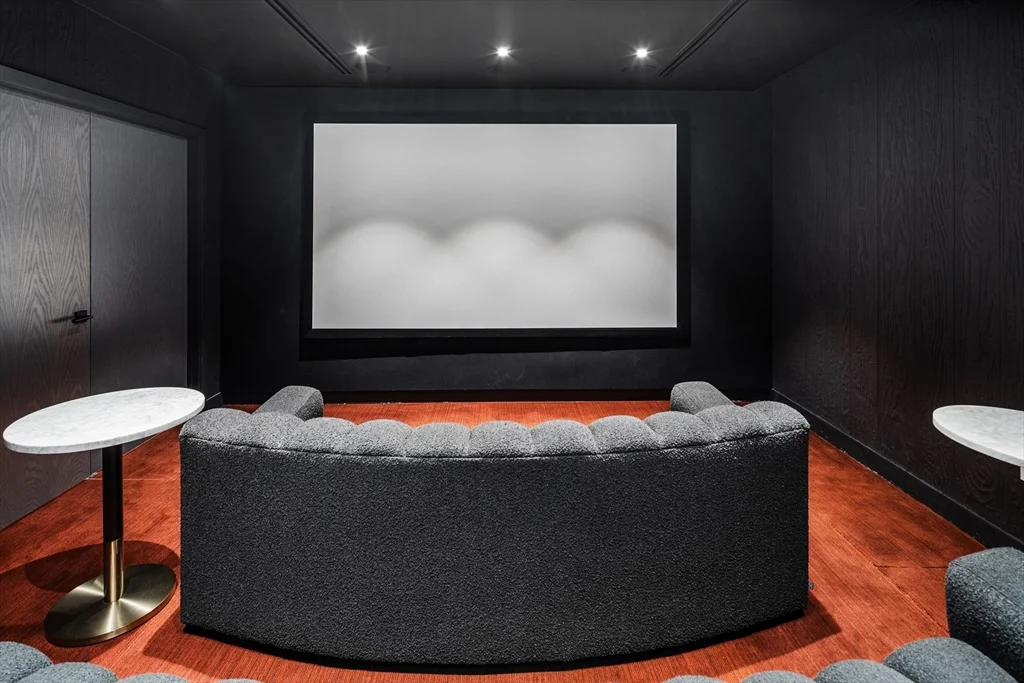 55 Lagrange, Theatre District