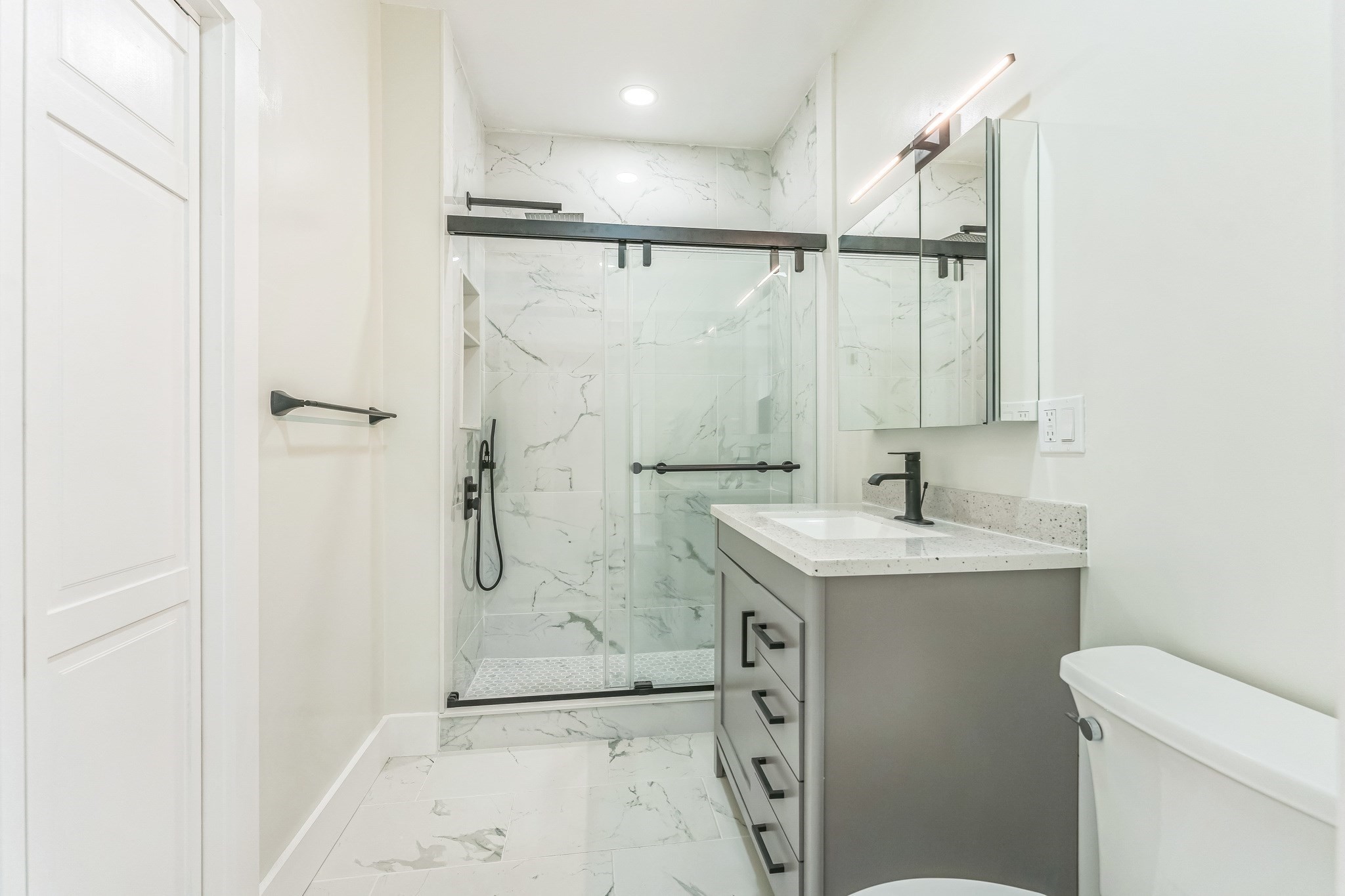 47 Brackett St, Oak Square