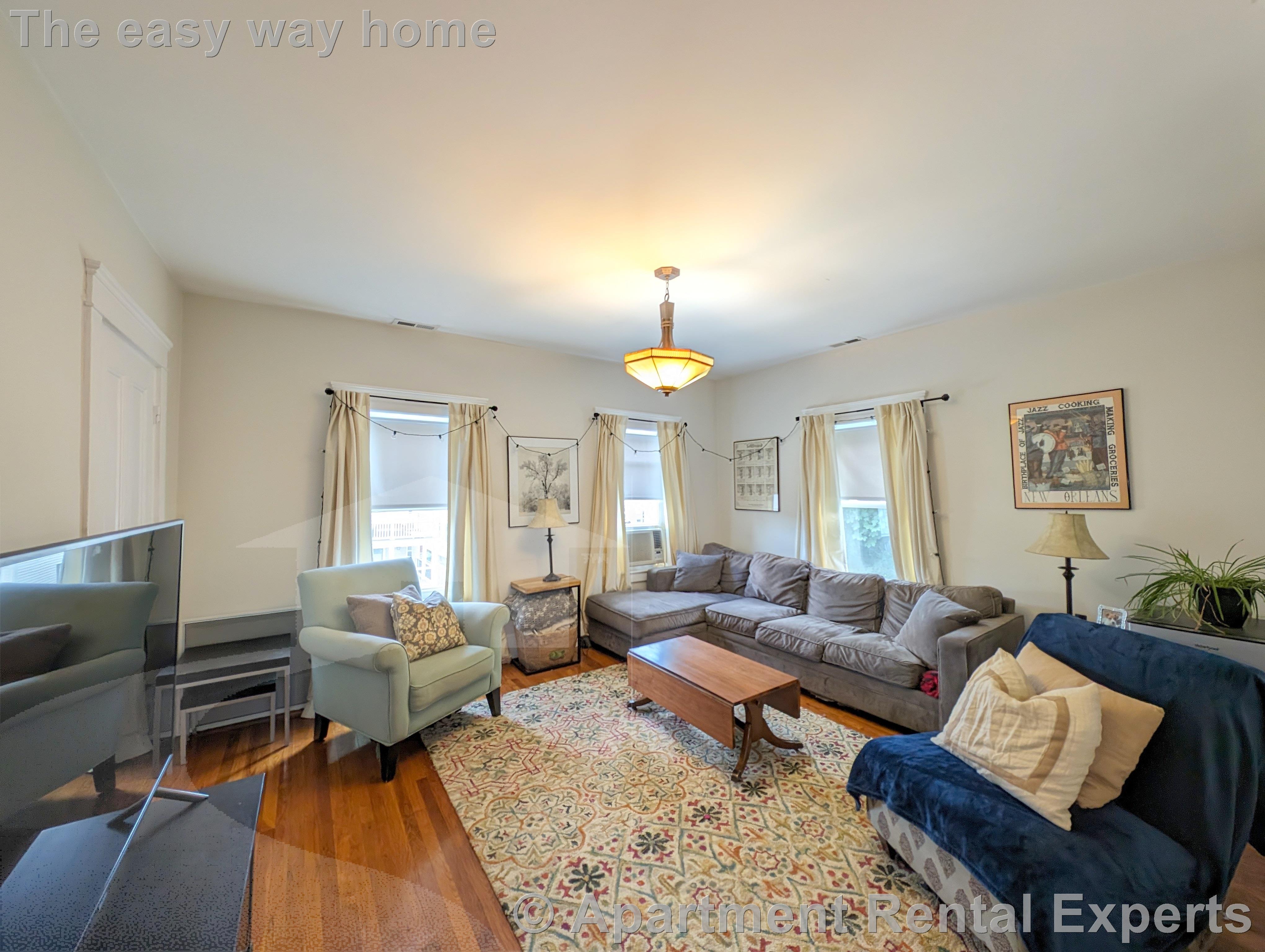 65 Medford St, Magoun Square