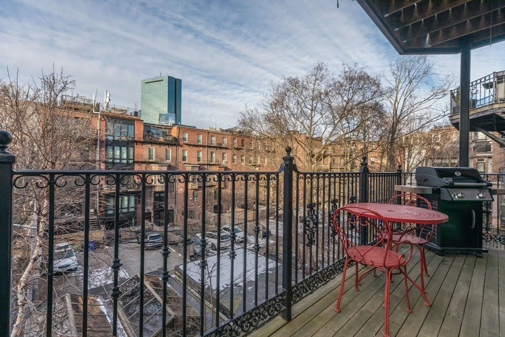 83 Montgomery, South End