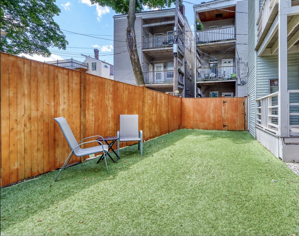 14 Holton, West Medford