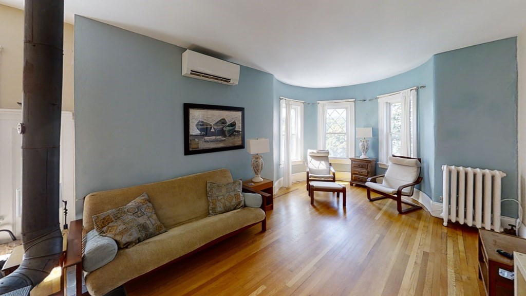 307 Tappan St, Beaconsfield