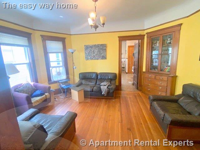 44 Paulina St, Davis Square