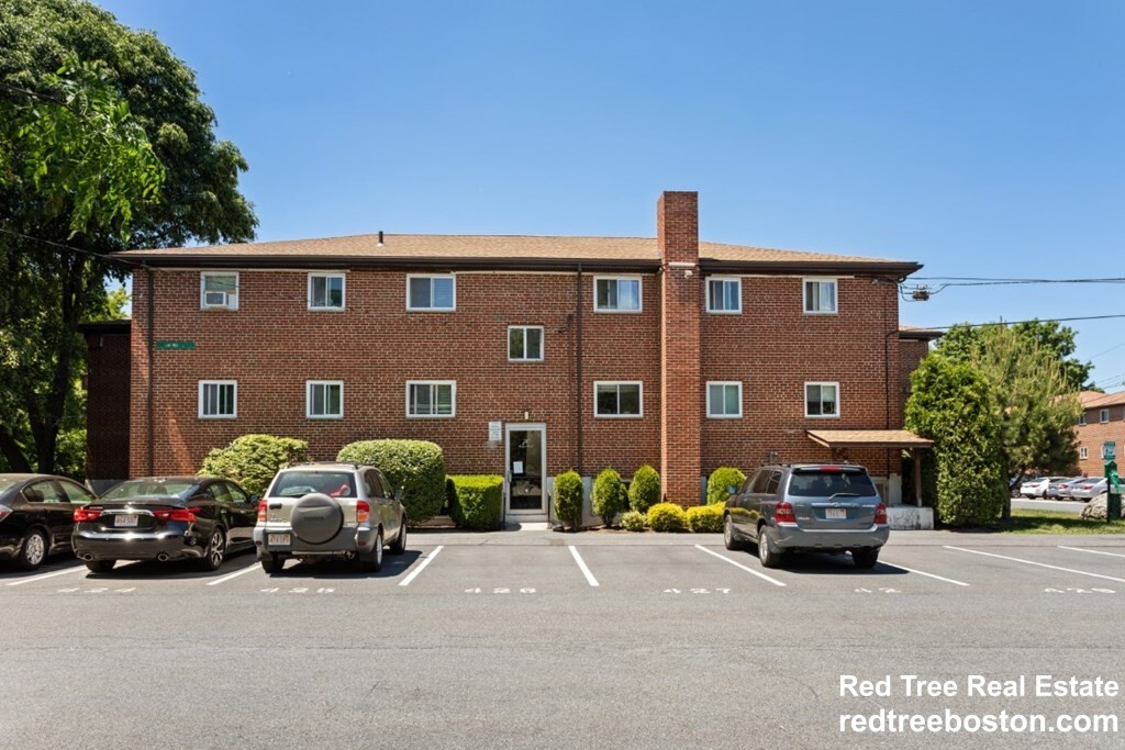 68 Bryon Rd, West Roxbury