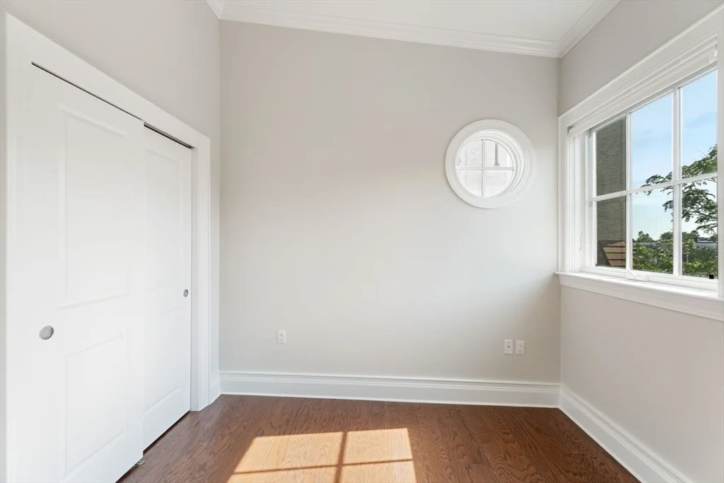 616 East 4th St, South Boston