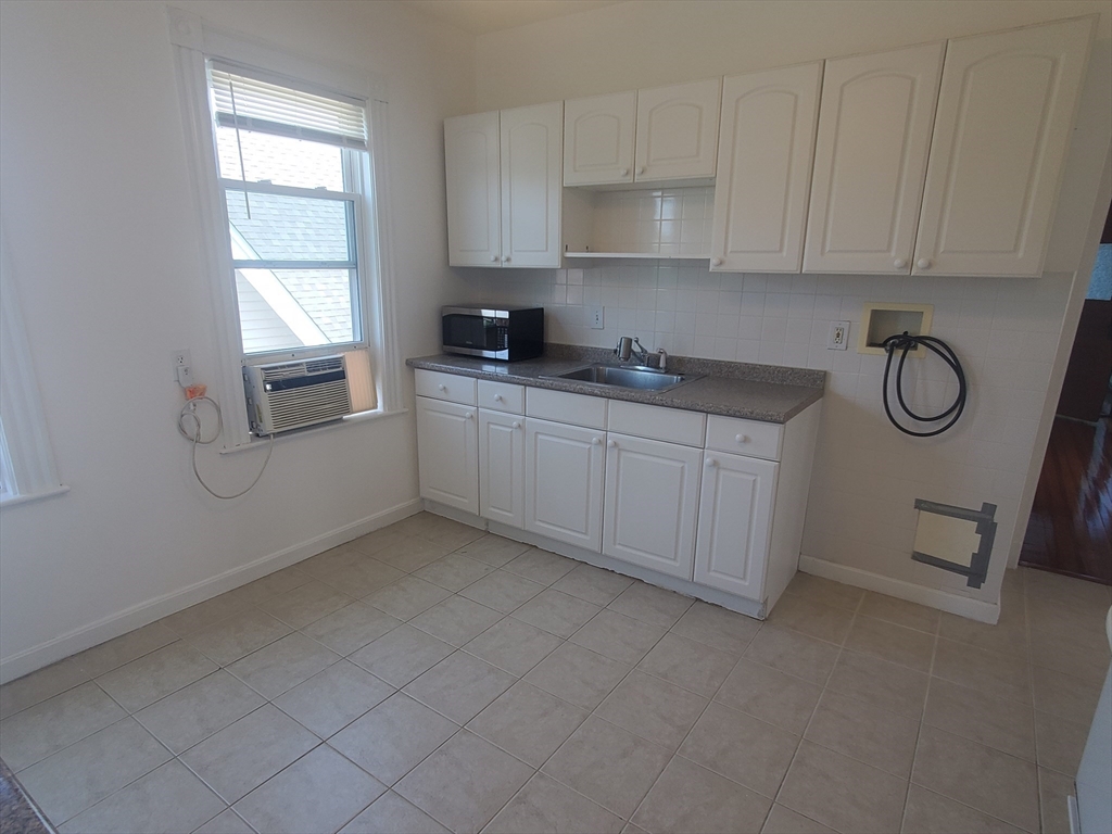 26 Buttonwood St, Dorchester