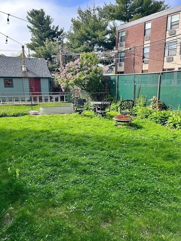 20 Kenton, Jamaica Plain