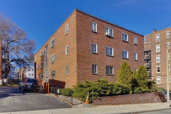 10 Scottfield Rd, Allston