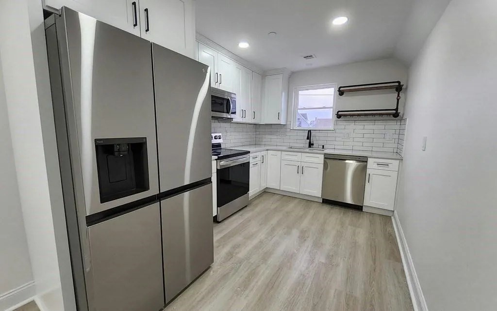 6 Harding Ave, West Everett