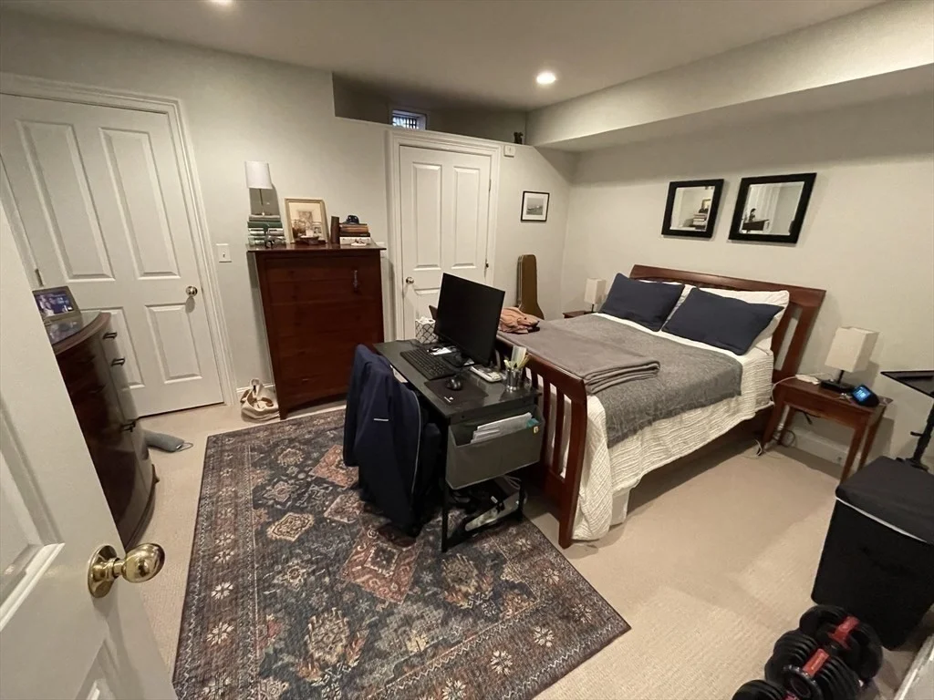 14 Wellington St, South End