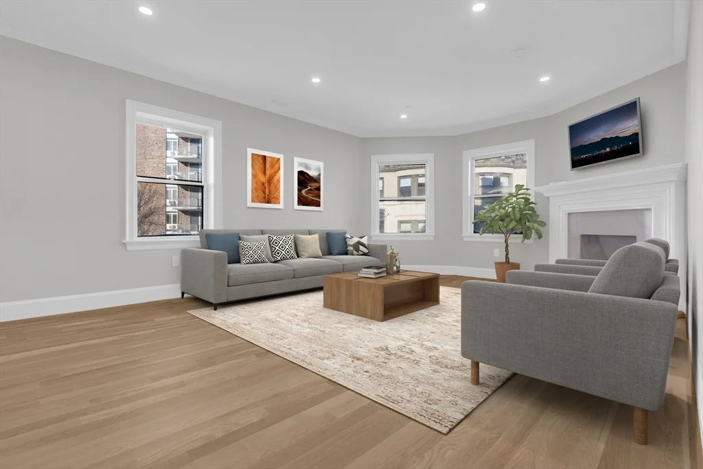 1396 Beacon St, Coolidge Corner