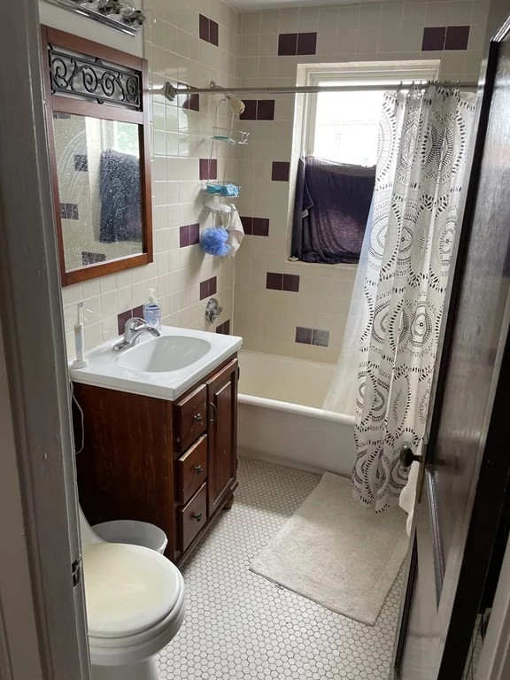 38 Day St, Davis Square